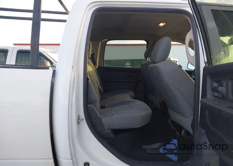 2016 Ram 2500 Tradesman z USA, uszkodzony, nr VIN 3C6TR5HT4GG321549